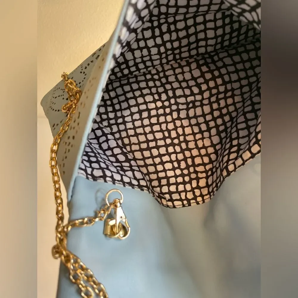 Urban expressions baby blue bag with gold chain